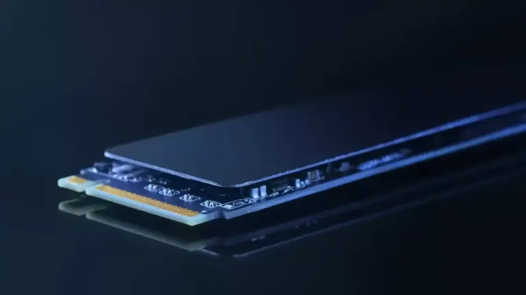 NVMe, SATA SSD và HDD – ảnh hưởng thực tế đến tốc độ website